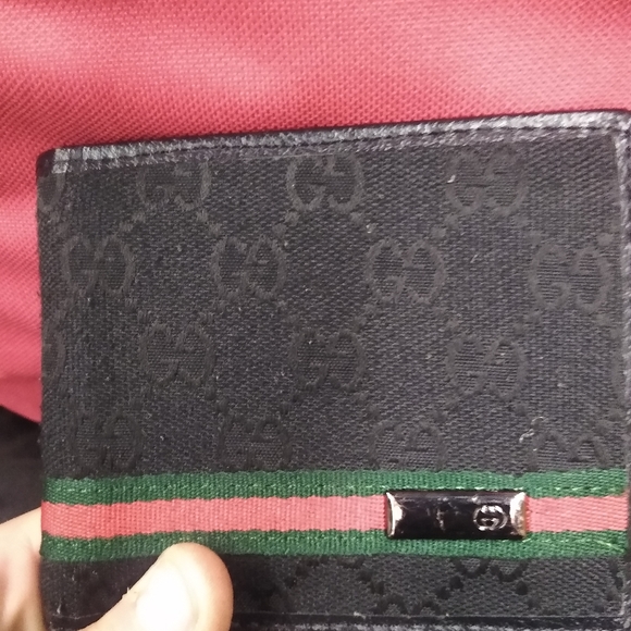 Gucci trifold wallet - Picture 1 of 5